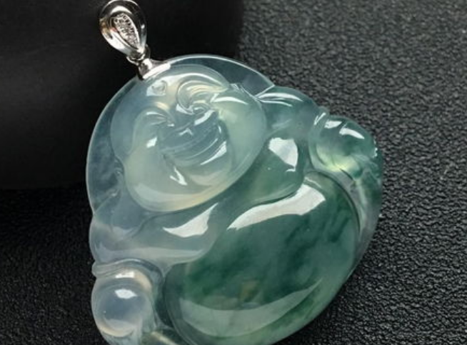 翡翠|随着翡翠的价格不断高涨,假的翡翠越来越多,买的时候一定要注意