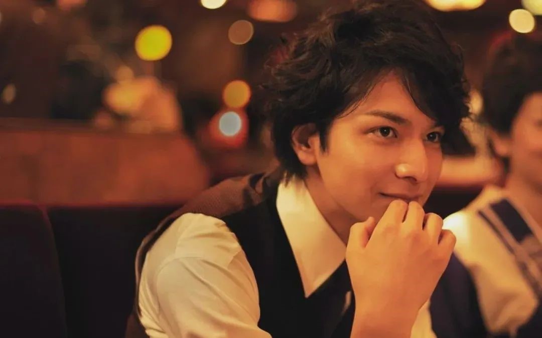 男神|日本“侧颜男神”升级当爸！和妻子相差10岁的爱情太让人羡慕…