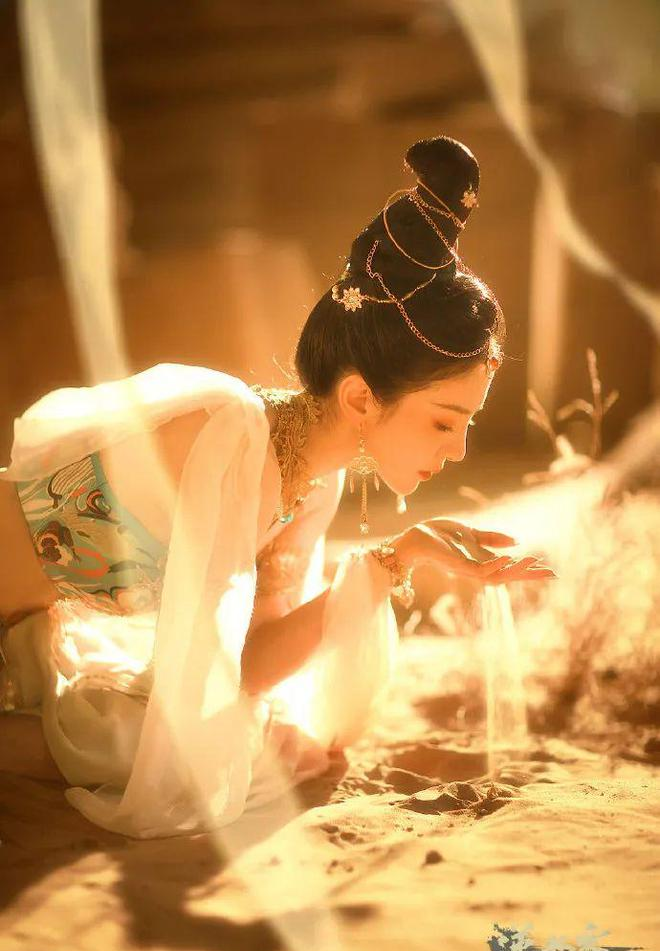 浪姐3|《浪姐3》首播被赞绝世舞姬！网友：何德何能啊，居然能请到她！