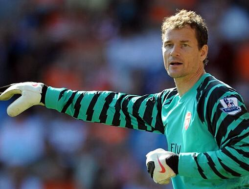 卡恩|职业生涯像过山车，米兰坚决不挽留，后在国家队逆袭卡恩