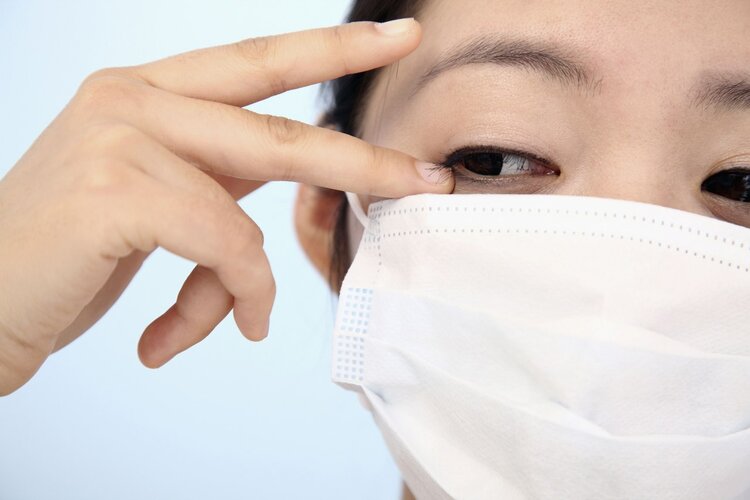 中药|民间说“左眼跳财,右眼跳灾”,有科学依据吗?眼皮跳暗示了啥?