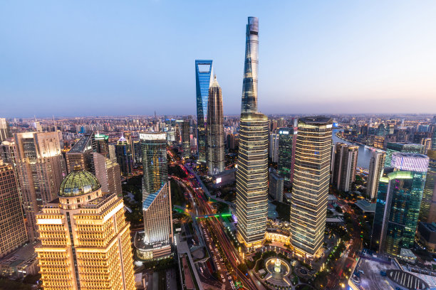 两当|上海最繁华的区域，人口近2300万，游客专程来黄浦旅游