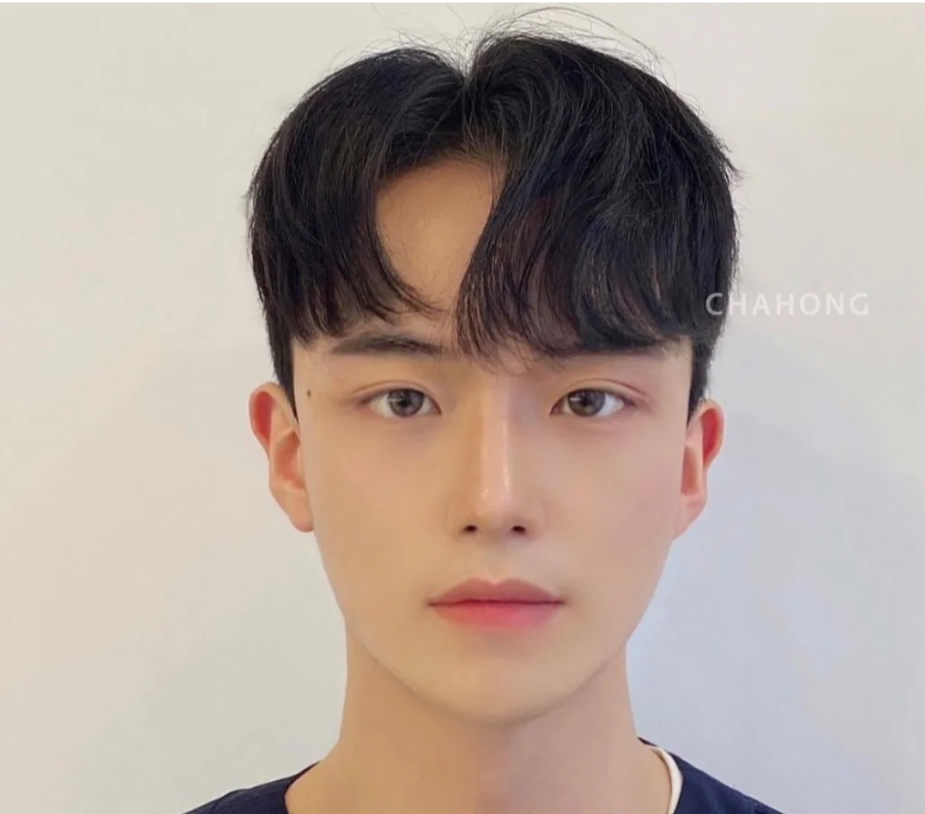 发型 男人帅不帅,三分看长相七分靠发型,同意吗