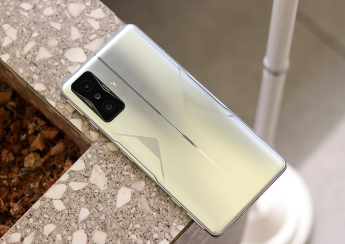 红米手机|从实际出发，站在不同角度探讨Redmi K50手机，你有不同的见解吗？