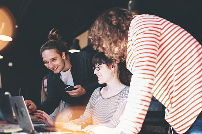 |职场人遇到的三个问题,没有及时明示对方,以后就会知道了