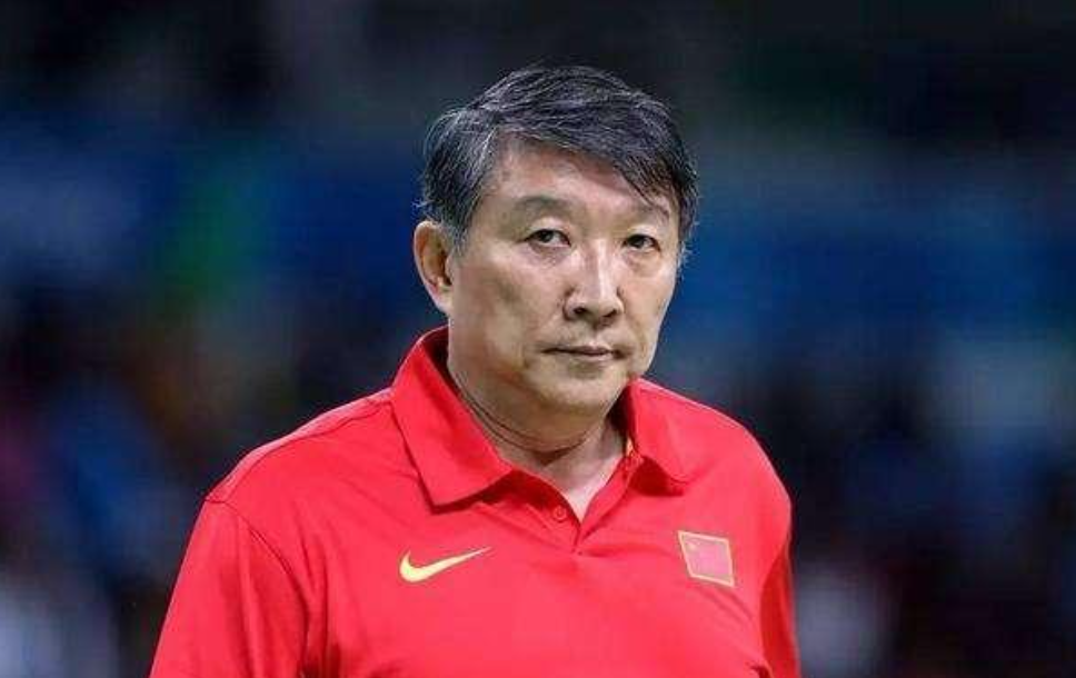 巩晓彬|恭喜！52岁徐长锁送惊喜，再见巩晓彬，丁彦雨航助山东3年夺冠？