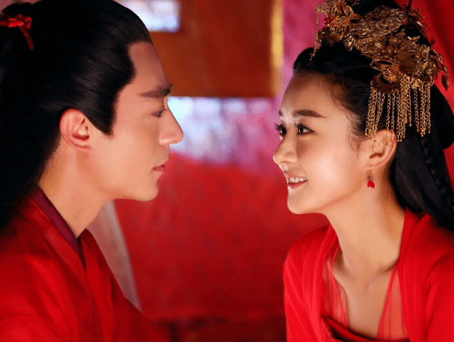 香蜜沉沉烬如霜|最值得一看的仙侠剧，《香蜜》排名第二，这部始终无法被超越