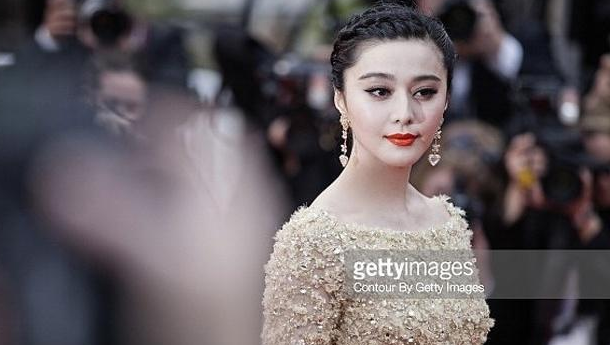 范冰冰|《巴清传》不排除更换范冰冰的准备，唐德影视准备壮士割腕