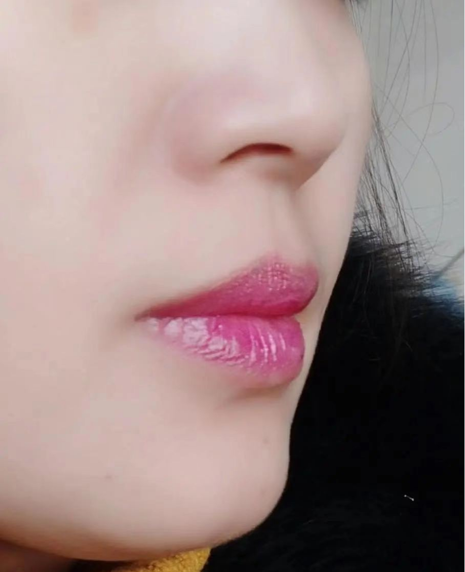 涂口红时，请不要往嘴上直接擦！教你全方位涂法，好看还不易掉色