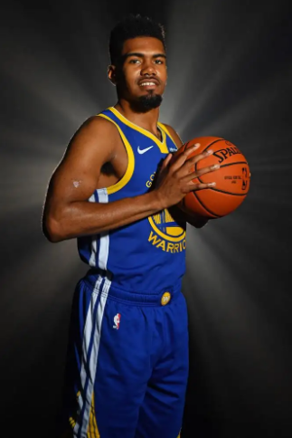 埃文斯|0分0板0助，24岁就要被NBA劝退吗？曾今的28号秀，如今无球可打