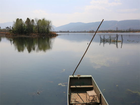 茈碧湖|茈碧湖，被称作“洱海之源”，可以用眼睛打卡的风景大片