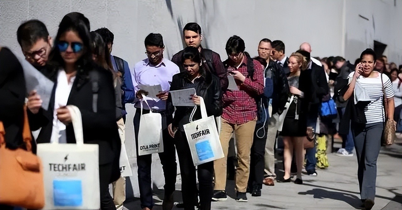 斗诡|美国：本想重振经济，却迎来450万人集体辞职……