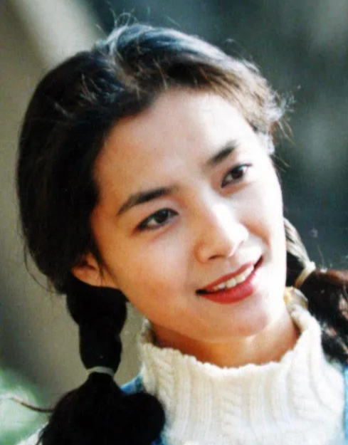 李婷|2005年，“元芳”张子健刚拍完《神探狄仁杰》回家，妻子李婷就对他提出离婚