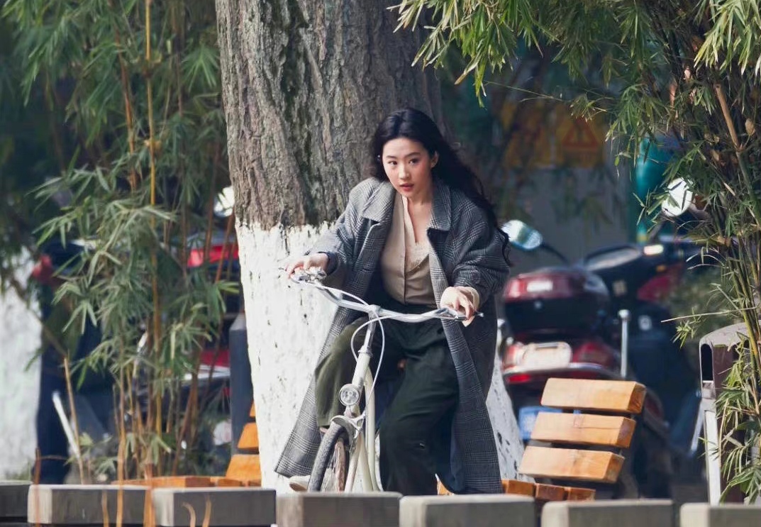 刘亦菲|刘亦菲又进组了,当大美女有了事业心,就是在造福娱乐圈
