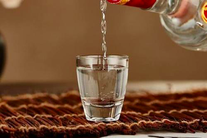 熬夜|做一次或等于熬夜7天，不少人上瘾，医生表示：铁打的肝也难抗