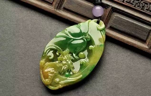 翡翠|网上购买翡翠，需要注意这几点，买回的翡翠又靓又好