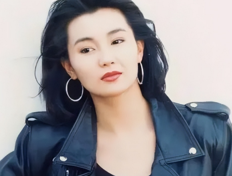 明星 明明有点肉肉很好看，但是很多明星却偏偏把自己瘦成一道闪电，难看且吓人