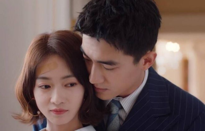 谭松韵|谭松韵凭借新剧《请叫我总监》演技再次出圈，身为男主的终于让观众欣慰他的变化了