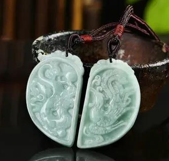 刘涛|刘涛曾去云南拍戏，逛街时看上了20万的玉佩，助理却说：“我用100块就能买下”