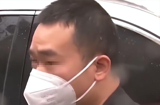 妻子与房东关系暧昧，丈夫拍下大量视频证据，妻子：希望得到原谅