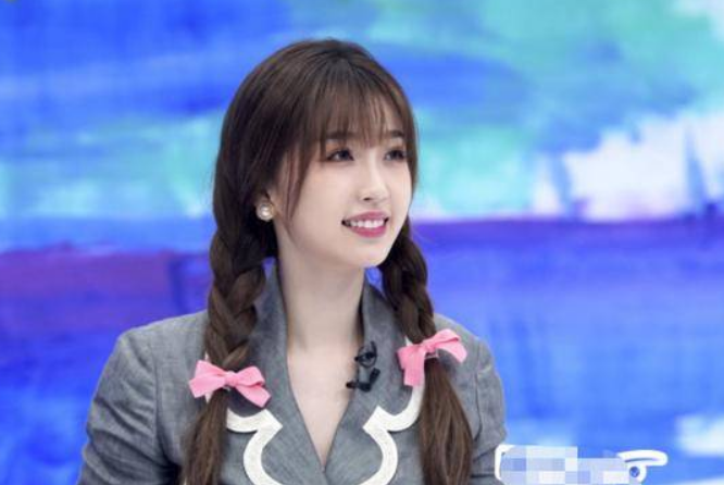 沈月|骗照女明星，剧中成女主，这4位当仁不让