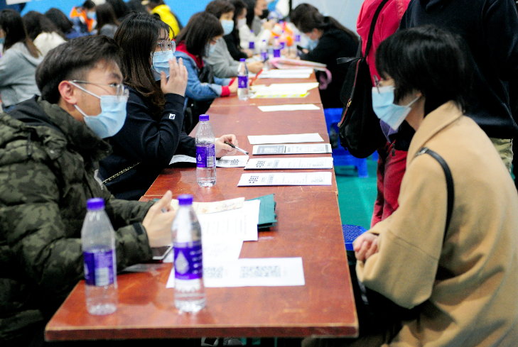 本科生|大企业道出真实:看不上三无家庭的本科生,专科生反而很吃香