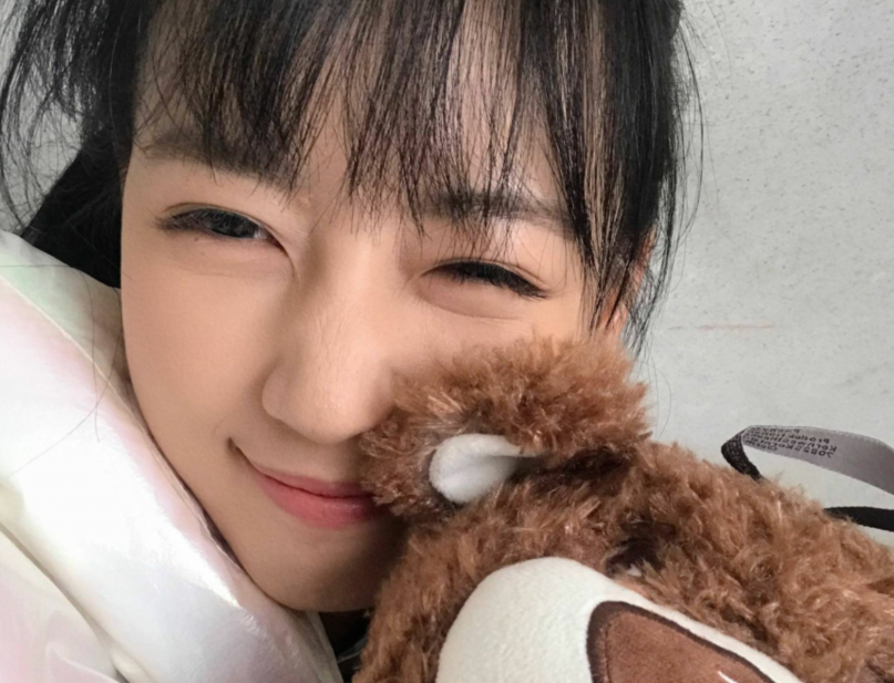 吴亦凡|清纯女孩秦牛正威,否认和吴亦凡的恋情,上综艺被狂赞?