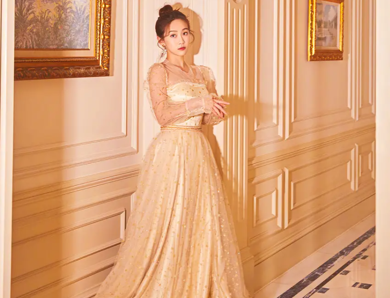 天下长河|巴啦啦小魔仙全身变,刘美含从童年快乐,逆转成为实力小花旦