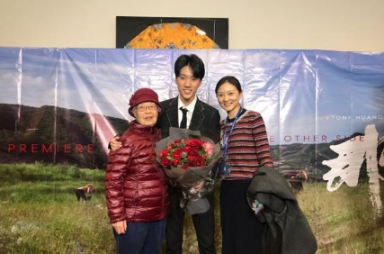 陈若仪|回家后的张艺谋，最大的乐趣居然是这个？这个女人也太幸福了吧！