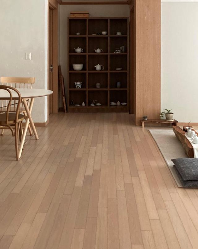 95㎡韩国新房,整屋装修不到20万,比起豪装,更喜欢这种简单风格