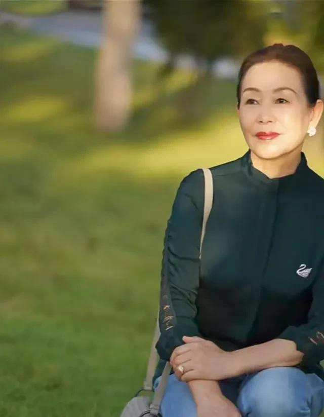 63岁的大爷相亲55岁的大妈,要求试婚,大妈:想得美