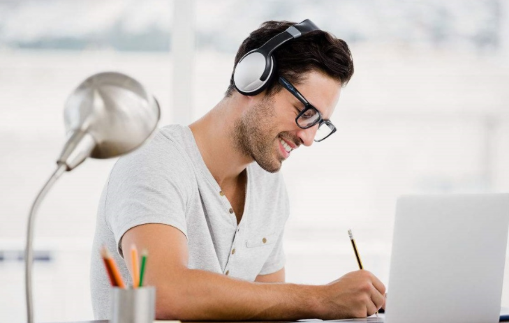 |员工一切都是为老板服务