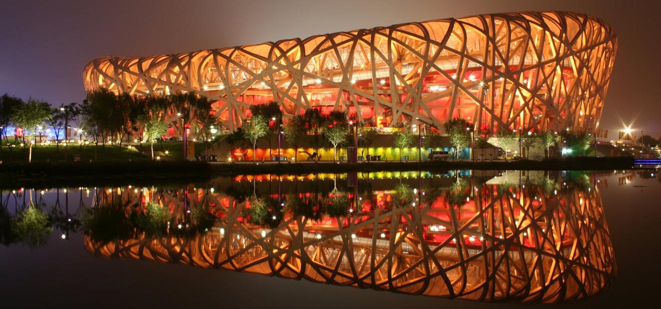 |职场上,能与“正常”相差十万八千里的人,都有着自己的“黑暗”