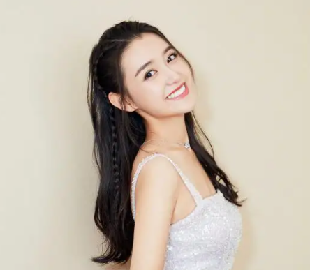 |同是童星,有着不同的发展