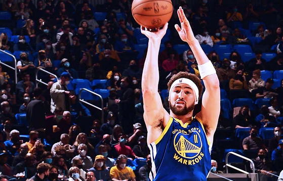 斯蒂芬·庫里|爆冷！勇士加時(shí)不敵殘陣步行者，庫里空砍39+5+8，克萊12分低迷