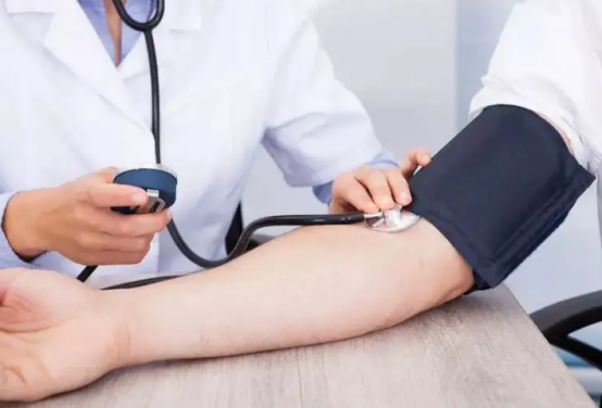 芹菜|?顶级“降压王”已找到，芹菜靠边站，医生：每天坚持吃，血压嗖嗖降