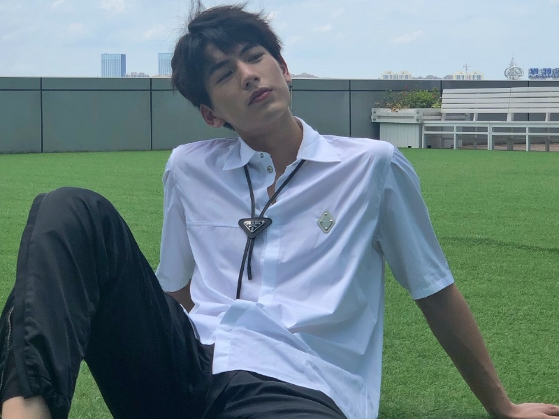 张凌赫|张凌赫形象足够帅,看他演的作品,确实让人眼前一亮