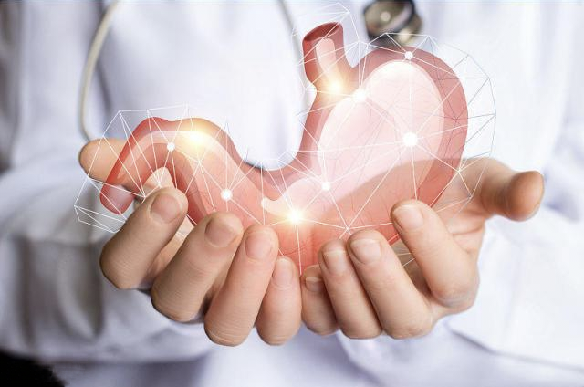 跑步|48岁男子坚持跑步2年,胃炎恶化,医生:跑步后“1习惯”,或等于自毁