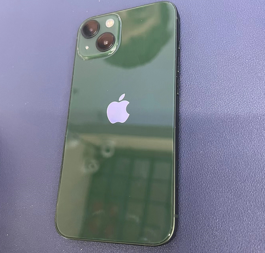 iPhone|粉丝捡漏成功，5000入手绿色iPhone13准新机，才用了十几天！