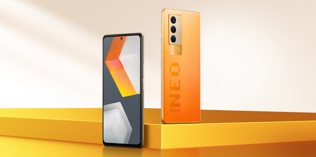 iqoo|耐用度极高的手机：在基本性能都相当不错的情况下，主打性能各异