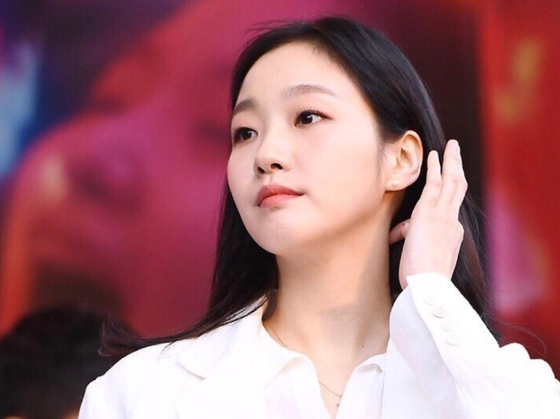 金高银|不像韩国女艺人眼睛小的明星