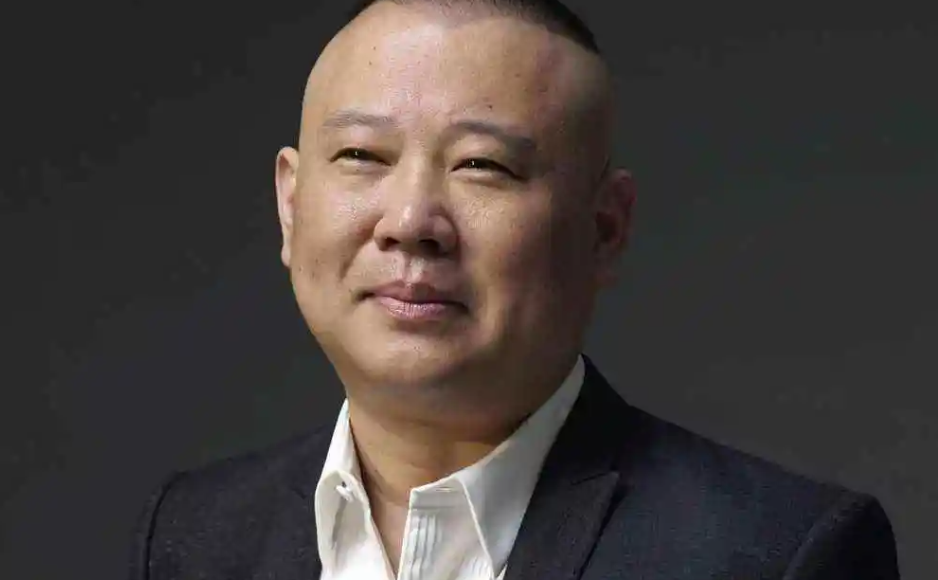 郭德纲|郭德纲言论再引坊间争议:开鼓曲社只是为了讨老婆王惠开心!