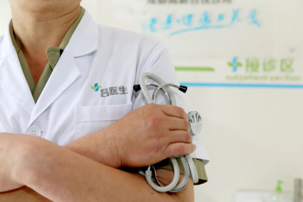 李宇春|李宇春被曝得“不死之身”中国四百万年轻人患病