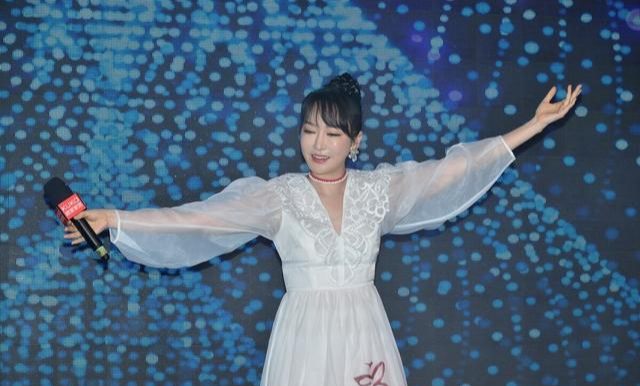 月光骑士|有没有哪位歌手唱功挺高，但是唱的歌你总是欣赏不了？