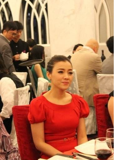 古装剧|军中绿花陈思思近照，特别漂亮的湘妹子，她45岁了，为何仍然未婚