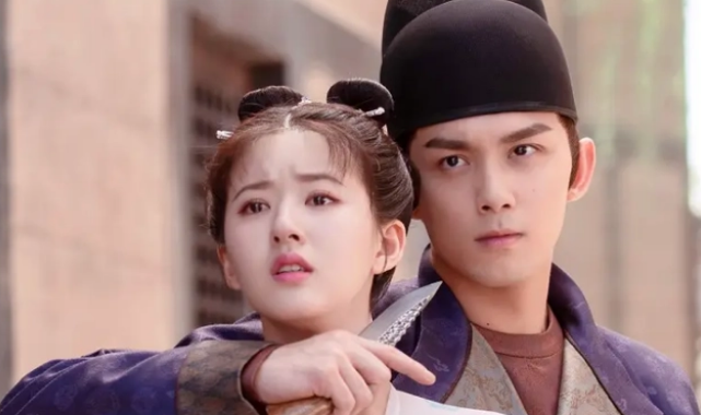 杨紫|今年大火的赵露思和虞书欣，也得到了制片人的评价，其言语也是说道大家的心坎里