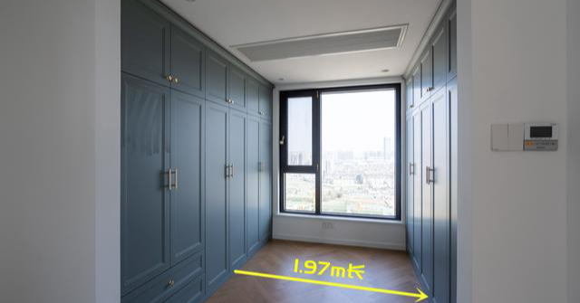 卧室够了,“牺牲”一间房,立马多个8.5㎡衣帽间,藏不住的好用!