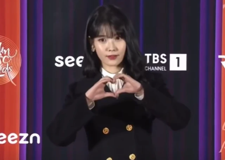 娱乐圈|韩国红毯与内娱红毯的区别，过季礼服也吹嘘，寒酸两字很适合！