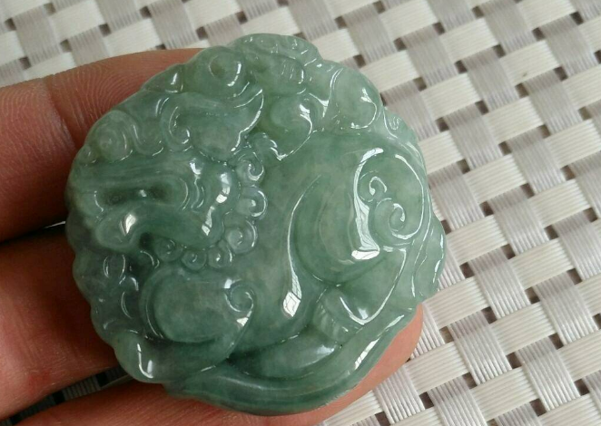 翡翠|翡翠的五大祥瑞之兽,每个都代表不同的寓意,你会选择哪个?