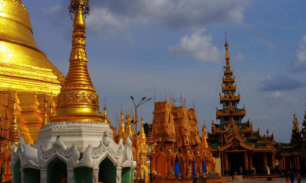 |亚洲特别著名的佛塔，气势上特别辉煌，让人觉得十分的神秘